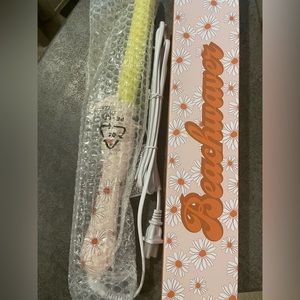 Beachwaver rotating curling iron B1